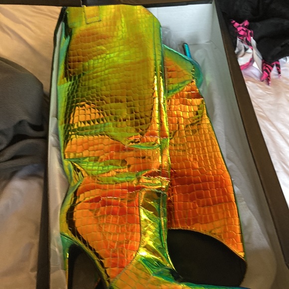 Metallic colorful heels - Picture 2 of 2